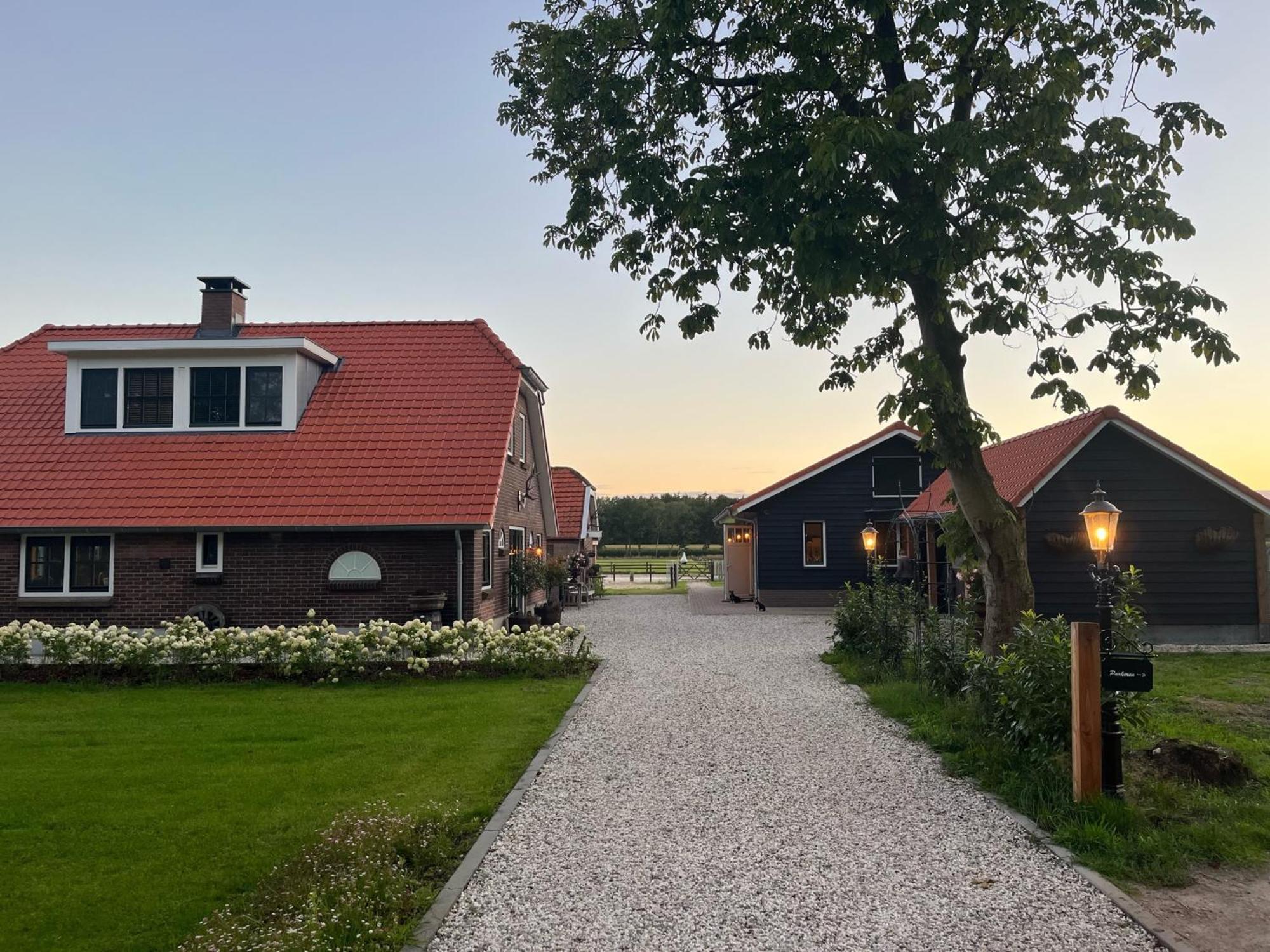 פורטהאוזן Bed & Breakfast Hoeve Happiness - Ontbijt Inbegrepen - Wellness Aanwezig מראה חיצוני תמונה